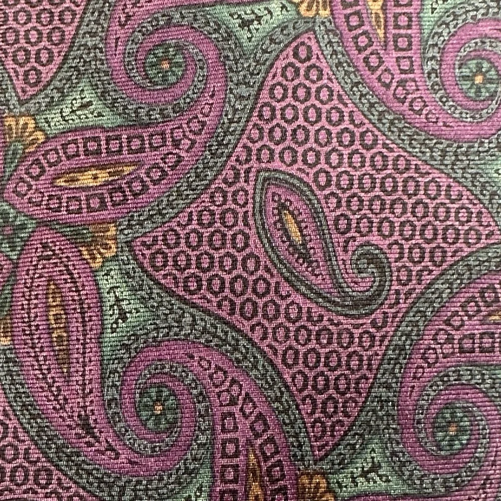 Vintage Guy Laroche Silk Tie Purple Green Paisley Designer Necktie‎ USA 56x3.4